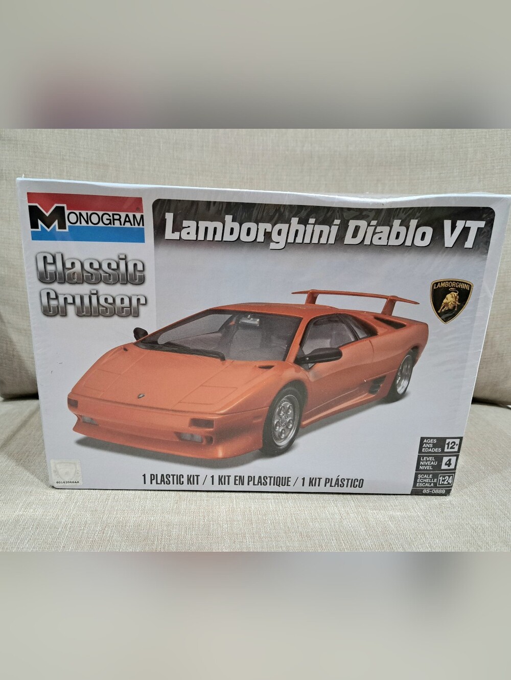 Monogram Classic Cruiser Lamborghini Diablo VT 1:24 Plastic Model Car Kit-SEALED